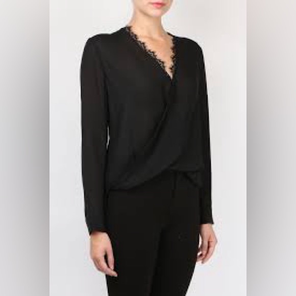 L'AGENCE Tops - L’Agence silk blouse